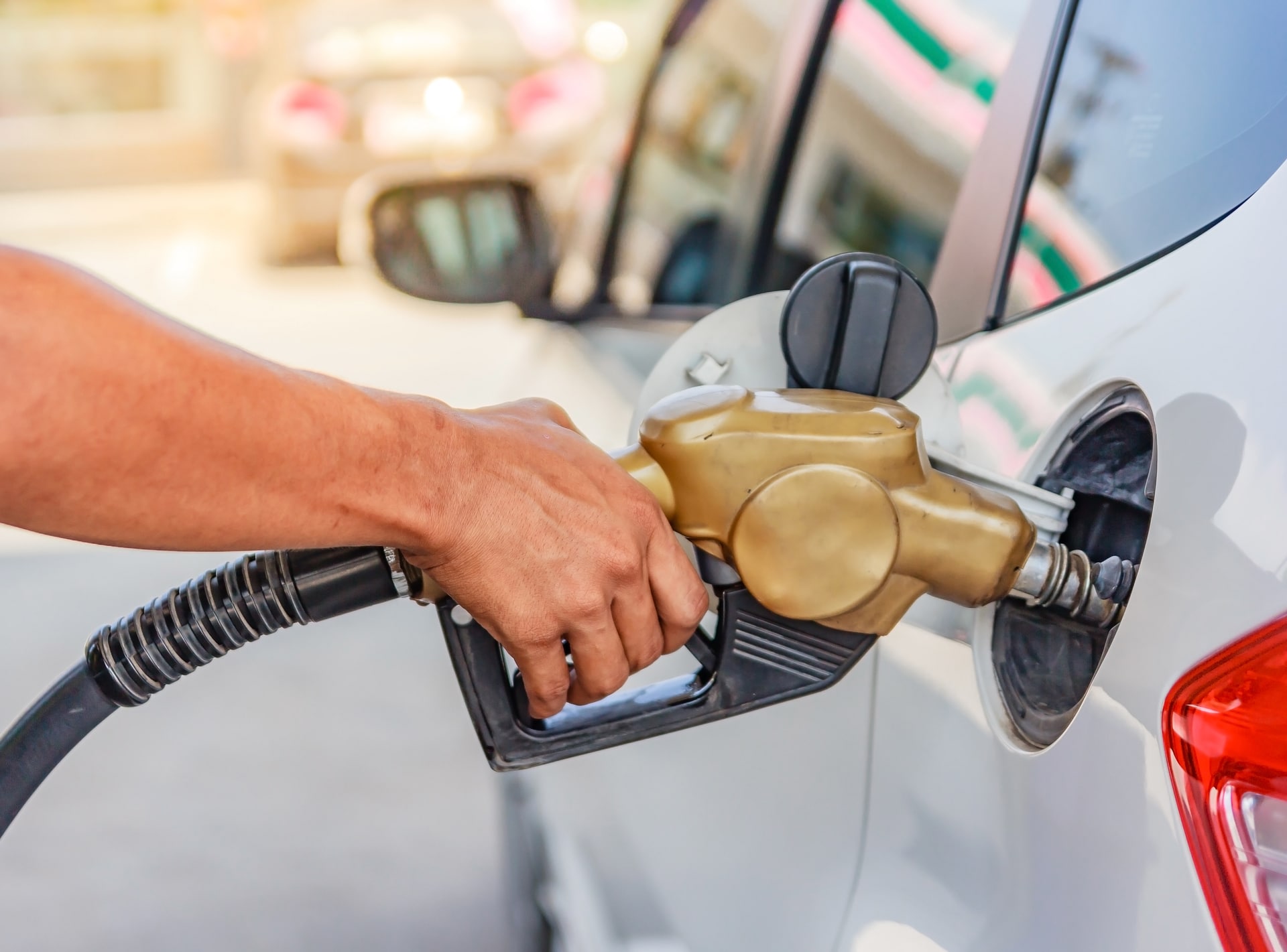 Practical Tips to Improve Fleet Fuel Efficiency